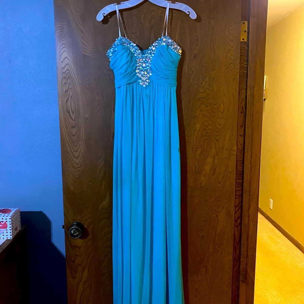 Blue formal/prom dress